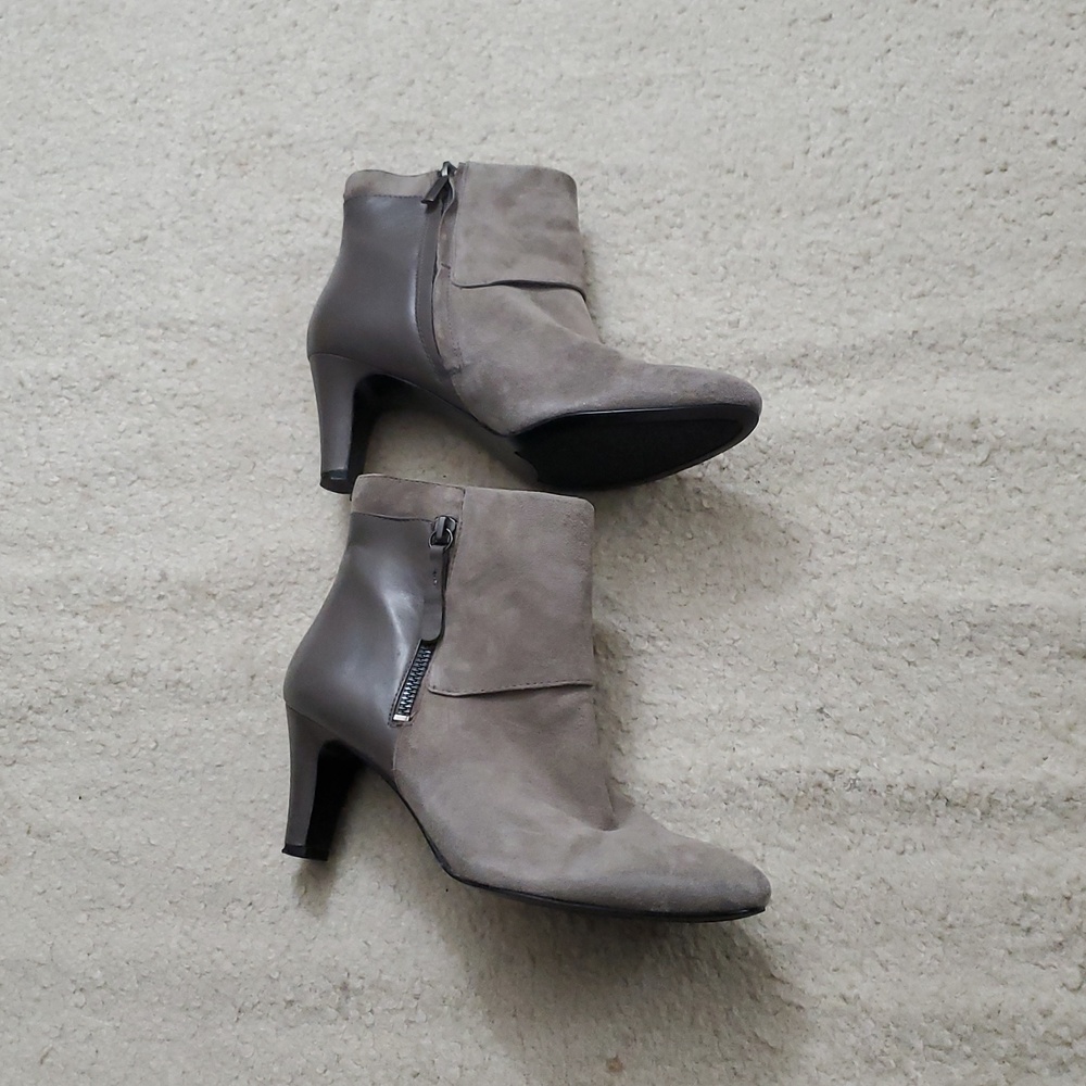 Bandolino Gray Suede/Leather Ankle Booties with Side Zip